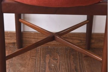 アンティーク家具　G-PLAN(ジープラン)　Fresco(フレスコ)　お洒落な赤いファブリックのサーキュラーチェア(ダイニングチェア、椅子)(1)