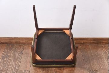 北欧家具　G-PLAN(ジープラン)　緩やかな曲線が魅力のダイニングチェア(椅子)(1)