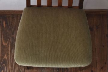 北欧家具　G-PLAN(ジープラン)　緩やかな曲線が魅力のダイニングチェア(椅子)(2)