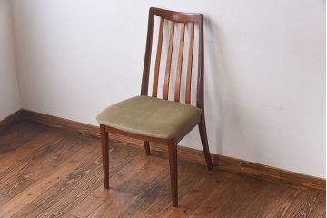 北欧家具　G-PLAN(ジープラン)　緩やかな曲線が魅力のダイニングチェア(椅子)(3)