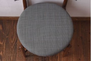 アンティーク家具　G-PLAN(ジープラン)　Fresco(フレスコ)　グレーのチェック柄のサーキュラーチェア(ダイニングチェア、椅子)