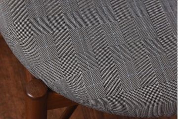 アンティーク家具　G-PLAN(ジープラン)　Fresco(フレスコ)　グレーのチェック柄のサーキュラーチェア(ダイニングチェア、椅子)