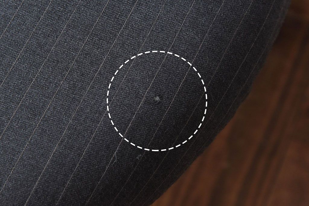 ヴィンテージ家具　北欧ビンテージ　G-PLAN(ジープラン)　Fresco(フレスコ)　ダークカラーのピンストライプがおしゃれなダイニングチェア(サーキュラーチェア、椅子)(2)