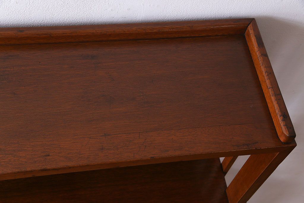 レトロ家具　昭和レトロ　素朴で温かみのある雰囲気の本棚(ウッドシェルフ、飾り棚)