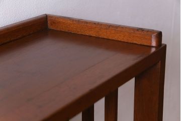 レトロ家具　昭和レトロ　素朴で温かみのある雰囲気の本棚(ウッドシェルフ、飾り棚)