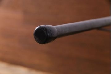 レトロ家具　昭和レトロ　ラワン材一枚板　古い木の質感が味わい深い鉄脚テーブル(コンソールテーブル、作業台)