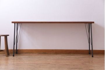 レトロ家具　昭和レトロ　ラワン材一枚板　古い木の質感が味わい深い鉄脚テーブル(コンソールテーブル、作業台)