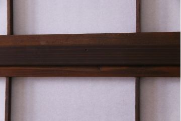 和製アンティーク　腰板ケヤキ材　花ガラスが上品な裏障子付きの格子戸(障子戸、引き戸、建具)2枚セット