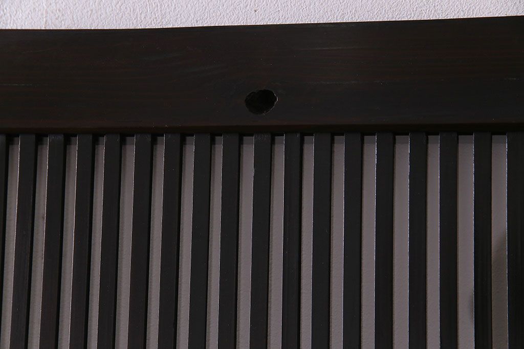 和製アンティーク　艶のある質感と燻された風合いが魅力の格子戸(引き戸、建具)4枚セット