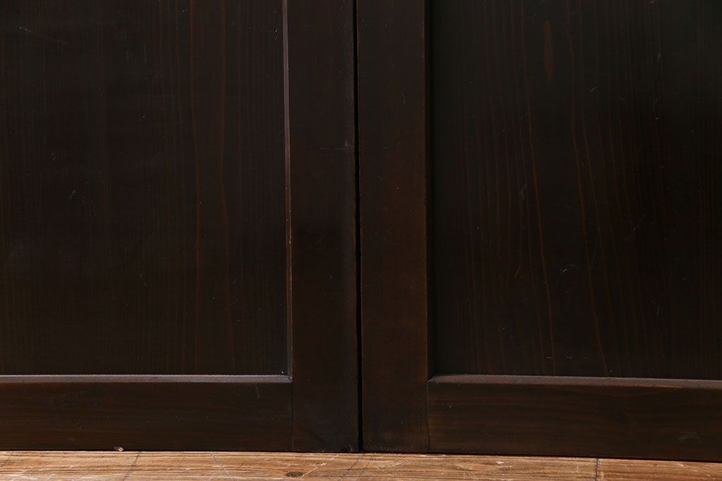 和製アンティーク　艶のある質感と燻された風合いが魅力の格子戸(引き戸、建具)4枚セット