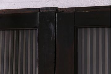 和製アンティーク　艶のある質感と燻された風合いが魅力の格子戸(引き戸、建具)4枚セット