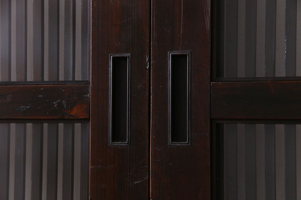 和製アンティーク　艶のある質感と燻された風合いが魅力の格子戸(引き戸、建具)4枚セット