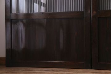 和製アンティーク　艶のある質感と燻された風合いが魅力の格子戸(引き戸、建具)4枚セット