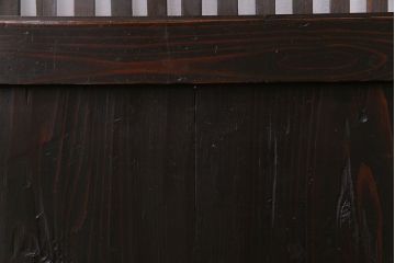 和製アンティーク　古い趣と燻された風合いが味わい深い格子戸(引き戸、建具)4枚セット