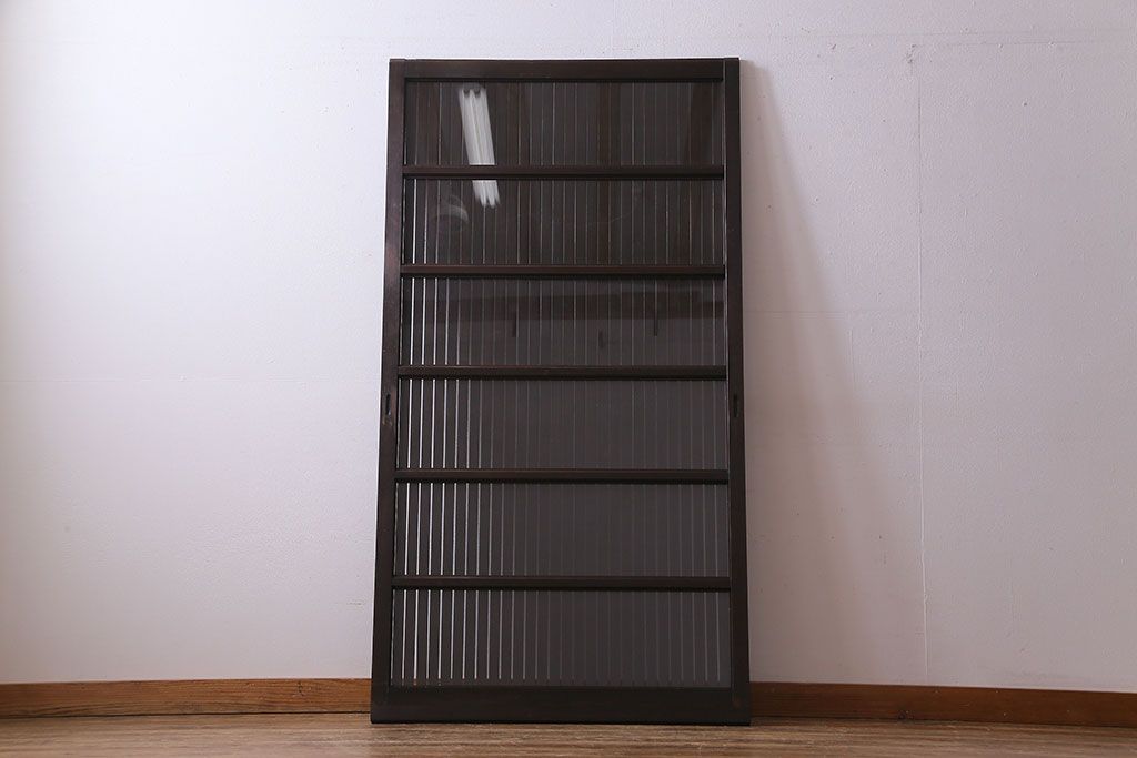 和製アンティーク　和の雰囲気を引き立てるシンプルな平格子戸(引き戸、建具)