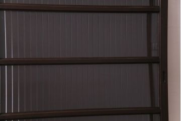 和製アンティーク　和の雰囲気を引き立てるシンプルな平格子戸(引き戸、建具)