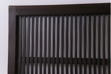 和製アンティーク　和モダンの雰囲気漂う縦桟の美しいガラス入り格子戸(引き戸、仕切り戸、建具)2枚組