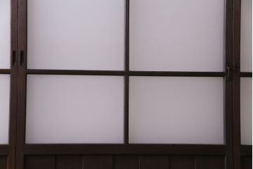 昭和初期　モールガラス　古い質感の木材が味わい深い幅広のガラス戸(格子戸、引き戸、建具)4枚組