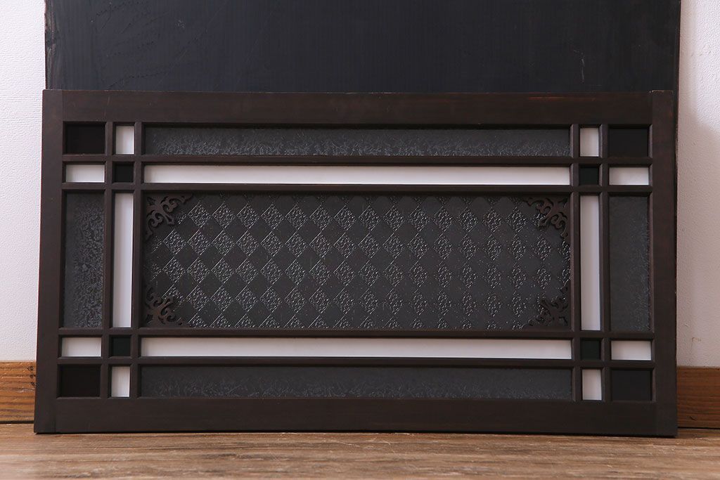 アンティーク雑貨 大正ロマン 4種のガラスが組み込まれたクラシカルな明り取り(明かり取り、欄間)