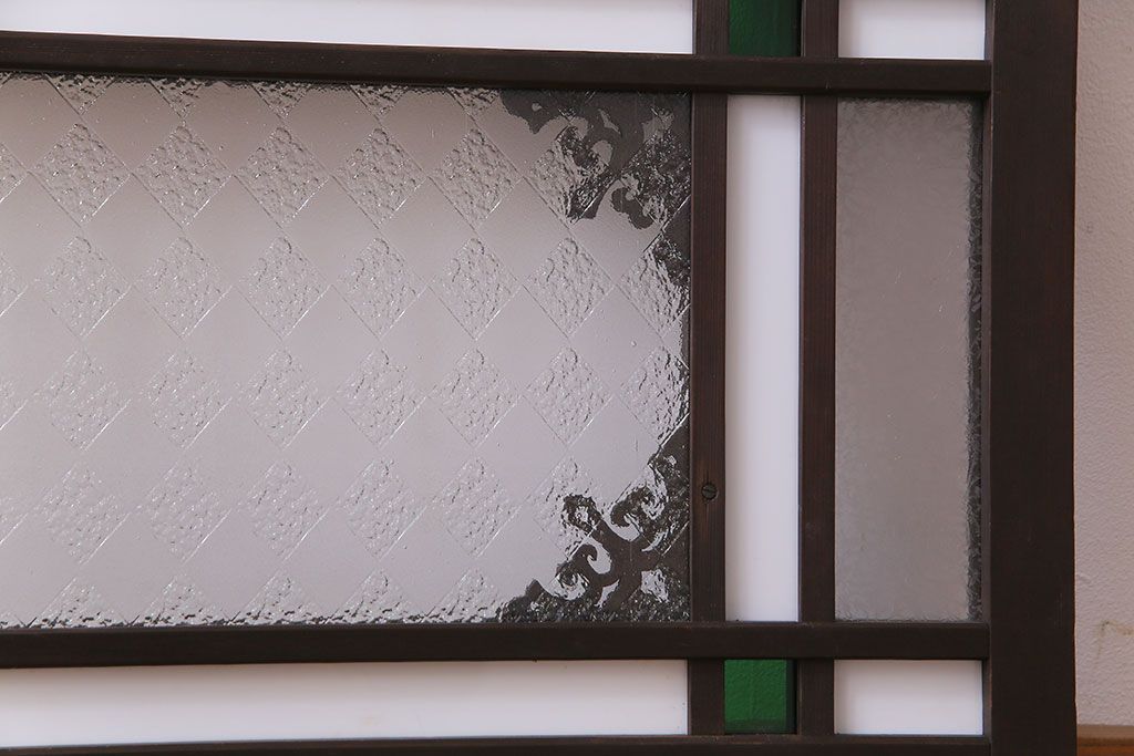 アンティーク雑貨 大正ロマン 4種のガラスが組み込まれたクラシカルな明り取り(明かり取り、欄間)