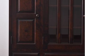 中古　北海道民芸家具　特注品　シックな佇まいのサイドボード(収納棚、戸棚)