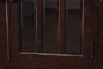 中古　北海道民芸家具　特注品　シックな佇まいのサイドボード(収納棚、戸棚)