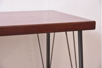 リメイク　ケヤキ材　メンズライクな雰囲気の鉄脚付き作業台(陳列、飾り台、鉄脚テーブル)