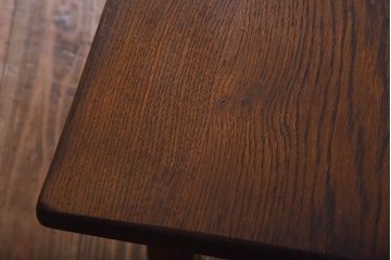 ヴィンテージ家具　イギリスビンテージ　オーク材　シンプルなデザインが格好いい大型ベンチ(長椅子、飾り台)(2)