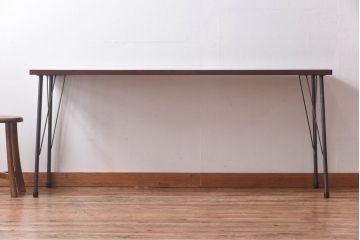 レトロ家具　昭和レトロ　ラワン材一枚板　古い木の質感が味わい深い鉄脚テーブル(コンソールテーブル、作業台)(1)