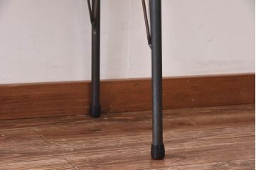 レトロ家具　昭和レトロ　ラワン材一枚板　古い木の質感が味わい深い鉄脚テーブル(コンソールテーブル、作業台)(1)