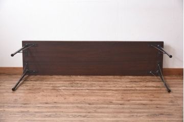 レトロ家具　昭和レトロ　ラワン材一枚板　古い木の質感が味わい深い鉄脚テーブル(コンソールテーブル、作業台)(1)