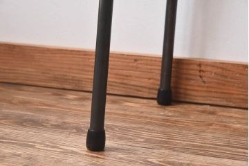 昭和期　ヒノキ材一枚板　味わいある古材をリメイクした鉄脚テーブル(コンソールテーブル、作業台)
