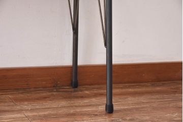 昭和期　ヒノキ材一枚板　味わいある古材をリメイクした鉄脚テーブル(コンソールテーブル、作業台)