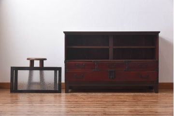 アンティーク家具　和製アンティーク　結霜ガラス　艶やかな漆塗りが上品な時代箪笥ローボード(リビングボード)