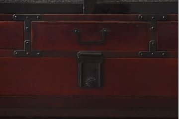 アンティーク家具　和製アンティーク　結霜ガラス　艶やかな漆塗りが上品な時代箪笥ローボード(リビングボード)