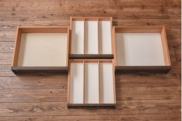 中古　永田良介商店　高級感のある引き戸付き食器棚(カップボード、収納棚、キャビネット)(定価約120万円)