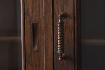 中古　永田良介商店　高級感のある引き戸付き食器棚(カップボード、収納棚、キャビネット)(定価約120万円)