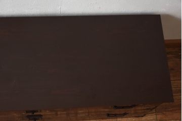 アンティーク家具　リメイク　前面ケヤキ材　漆塗りの赤が艶やかな時代箪笥ローチェスト(引き出し、ローボード、リビングボード)(小)