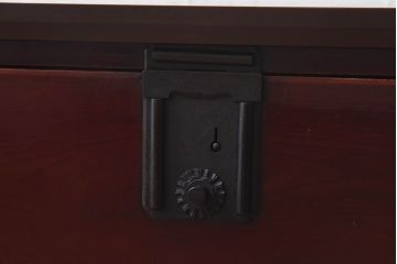 アンティーク家具　リメイク　前面ケヤキ材　漆塗りの赤が艶やかな時代箪笥ローチェスト(引き出し、ローボード、リビングボード)(小)