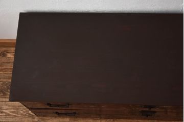 アンティーク家具　リメイク　前面ケヤキ材　漆塗りの赤が艶やかな時代箪笥ローチェスト(引き出し、ローボード、リビングボード)(小)