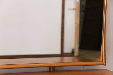 ビンテージ　北欧家具　チーク材　上品な雰囲気漂うドレッシングチェスト(ドレッサー)