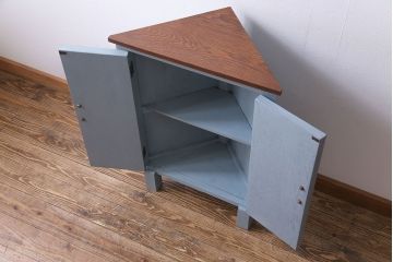 昭和期　ペイント家具　レトロなコーナーキャビネット(収納棚)