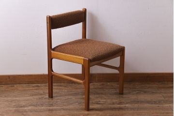 ヴィンテージ家具　北欧ビンテージ　チーク材　フレームの滑らかな質感が魅力のチェア(ダイニングチェア、椅子)(3)