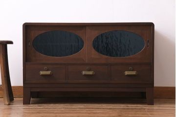 レトロ家具　昭和レトロ　海を思わせる色ガラスが美しい丸窓のローボード(戸棚、収納棚、リビングボード)