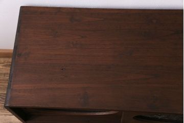 レトロ家具　昭和レトロ　海を思わせる色ガラスが美しい丸窓のローボード(戸棚、収納棚、リビングボード)