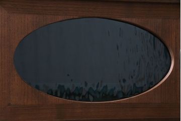 レトロ家具　昭和レトロ　海を思わせる色ガラスが美しい丸窓のローボード(戸棚、収納棚、リビングボード)