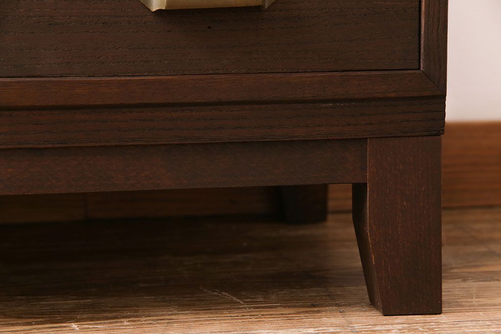 レトロ家具　昭和レトロ　海を思わせる色ガラスが美しい丸窓のローボード(戸棚、収納棚、リビングボード)