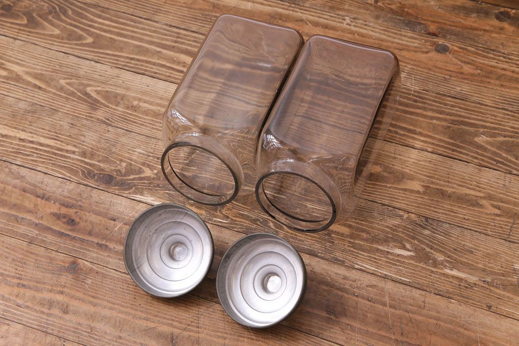 アンティーク雑貨　昭和レトロ　9連アイアンラック付き!　蓋付きガラスビンセット(瓶)