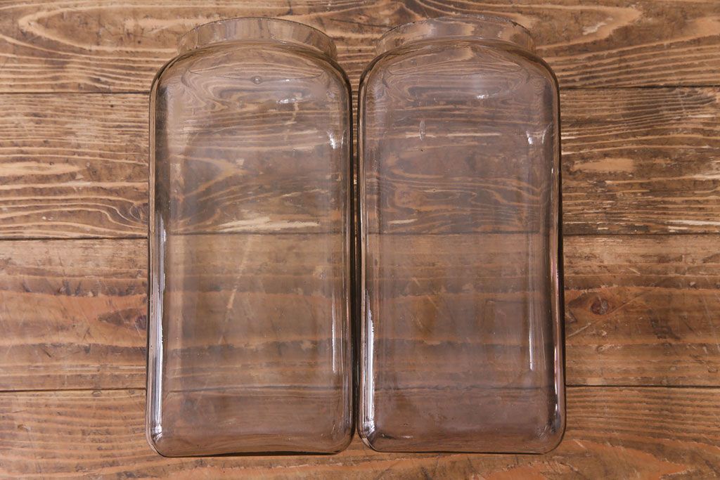 アンティーク雑貨　昭和レトロ　9連アイアンラック付き!　蓋付きガラスビンセット(瓶)