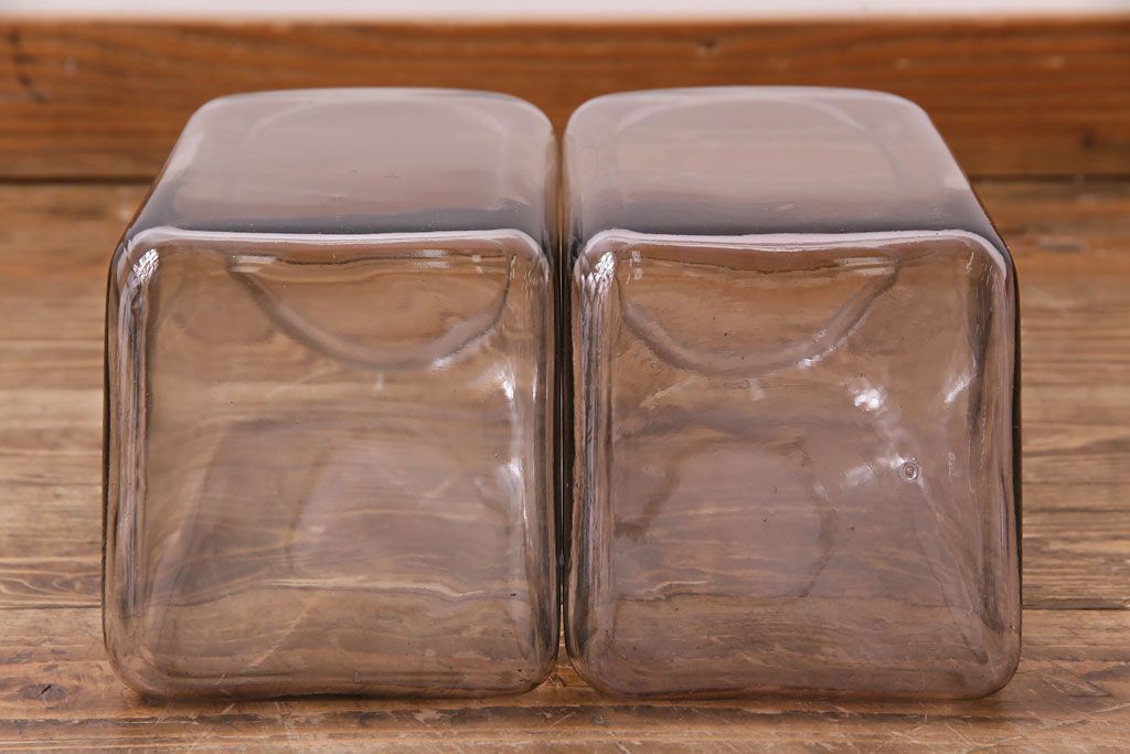 アンティーク雑貨　昭和レトロ　9連アイアンラック付き!　蓋付きガラスビンセット(瓶)